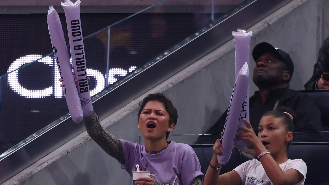 Zendaya poses with Valkyries in new postgame photos at WNBA finals vs. Dream