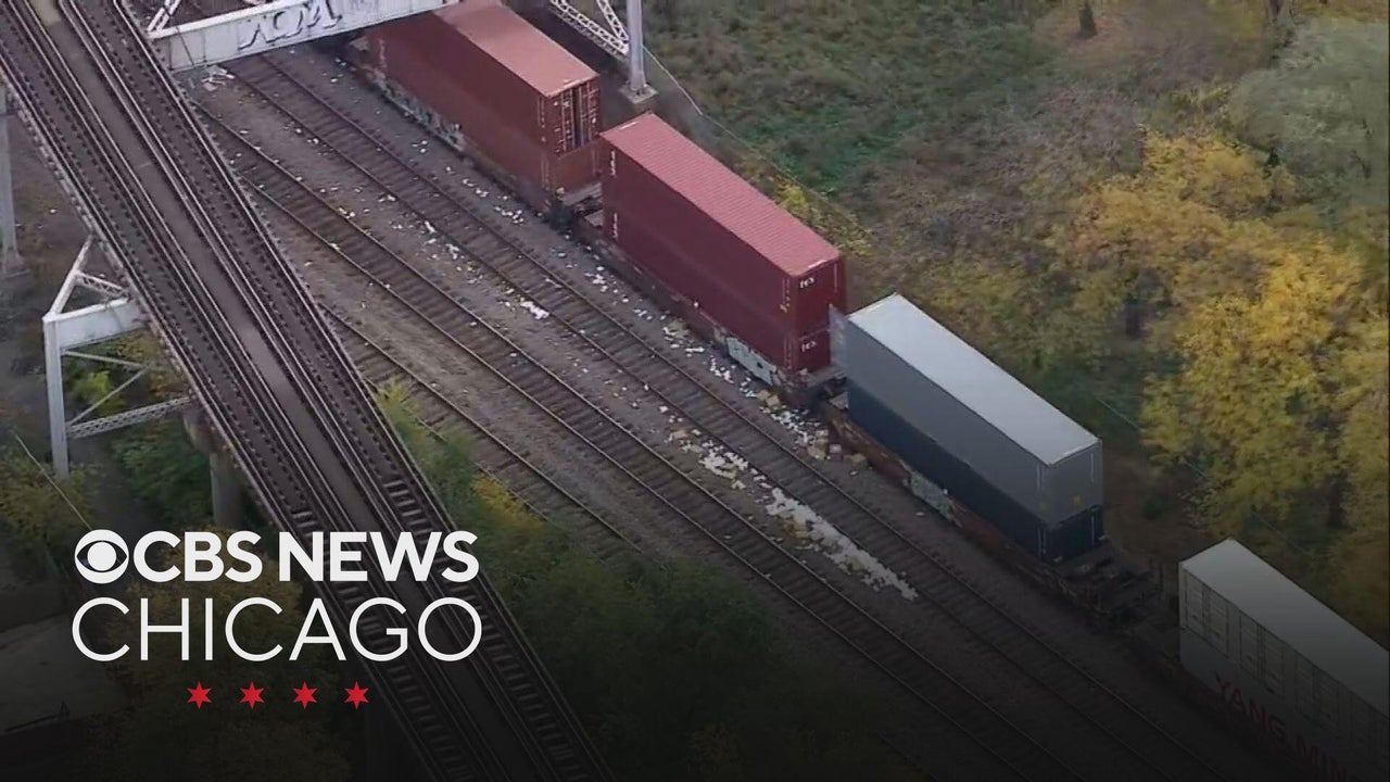 Thieves loot BNSF freight train in Chicago's Pilsen neighborhood