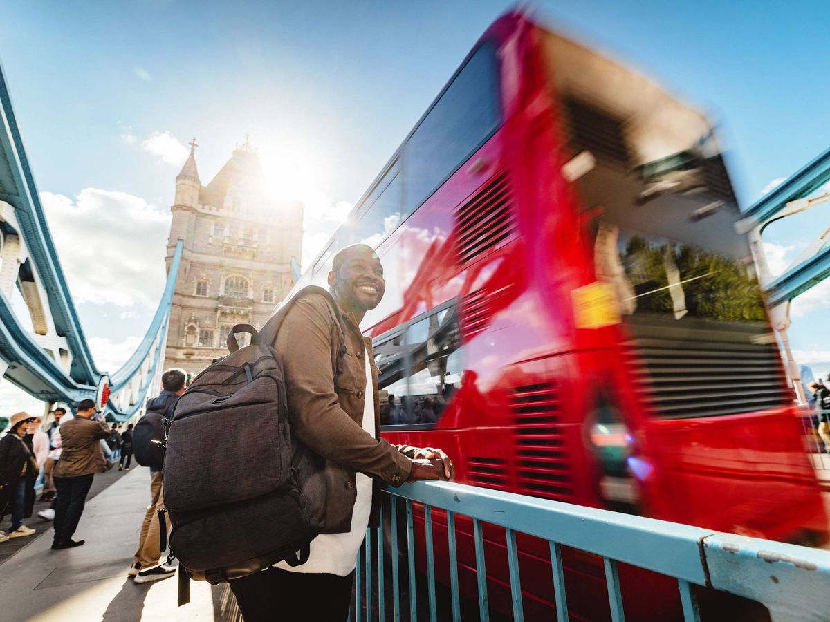 Bus driver issues 'please don't' warning for anyone travelling during ...