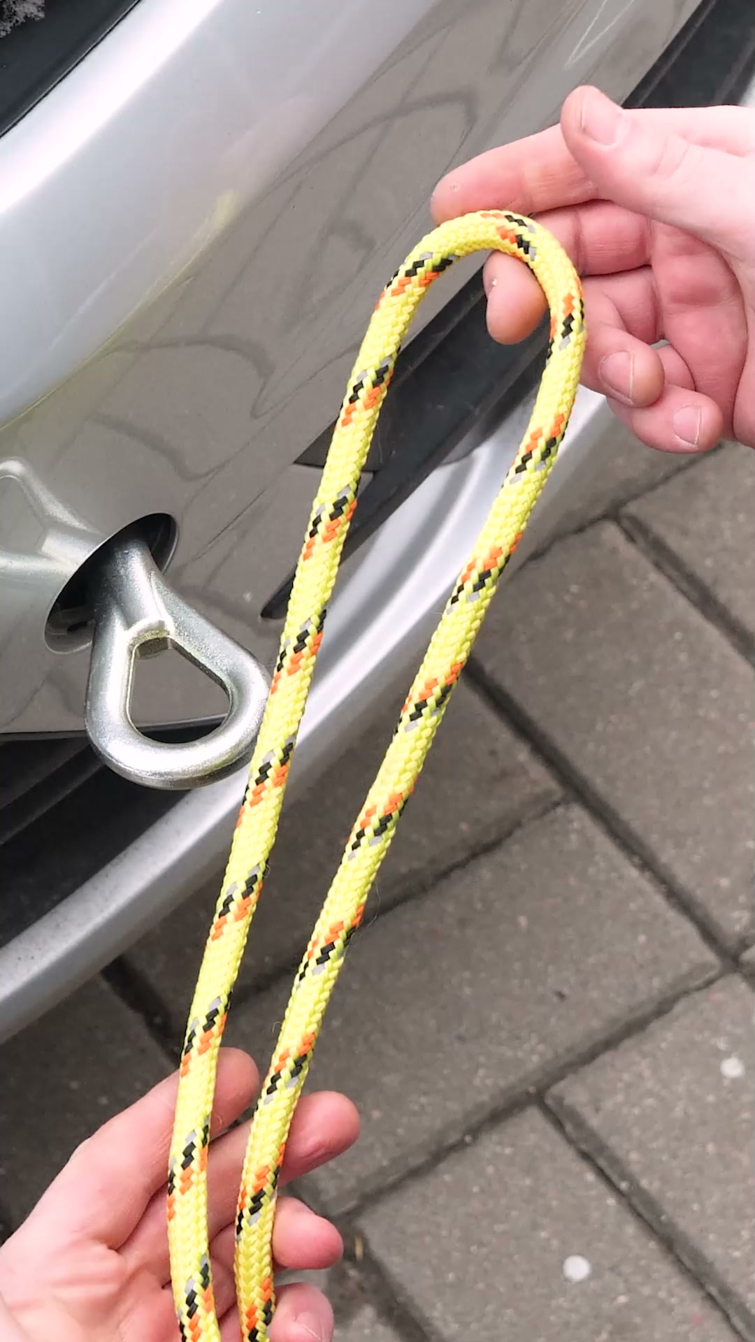 Smart rope tying trick