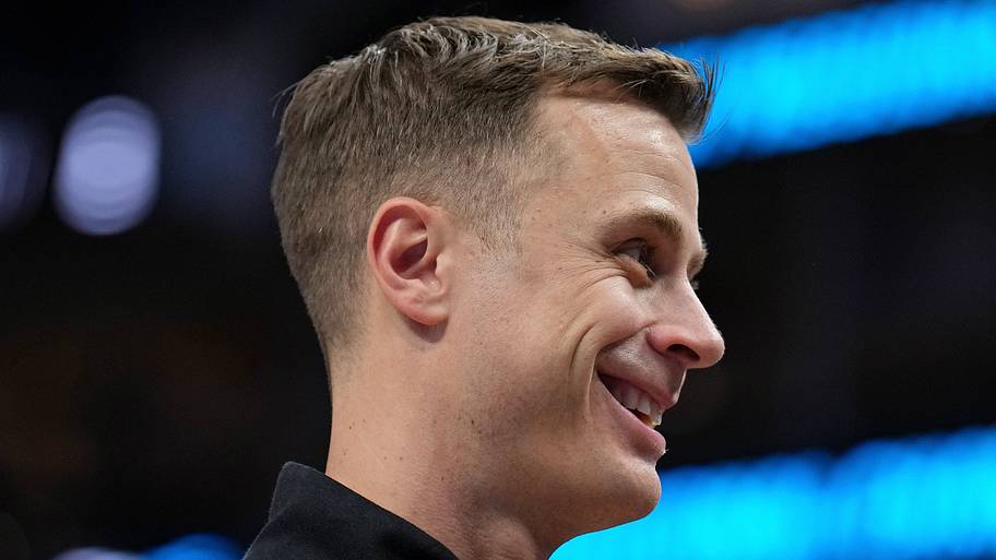 Duke basketball's Jon Scheyer eyes one of world's best prospects