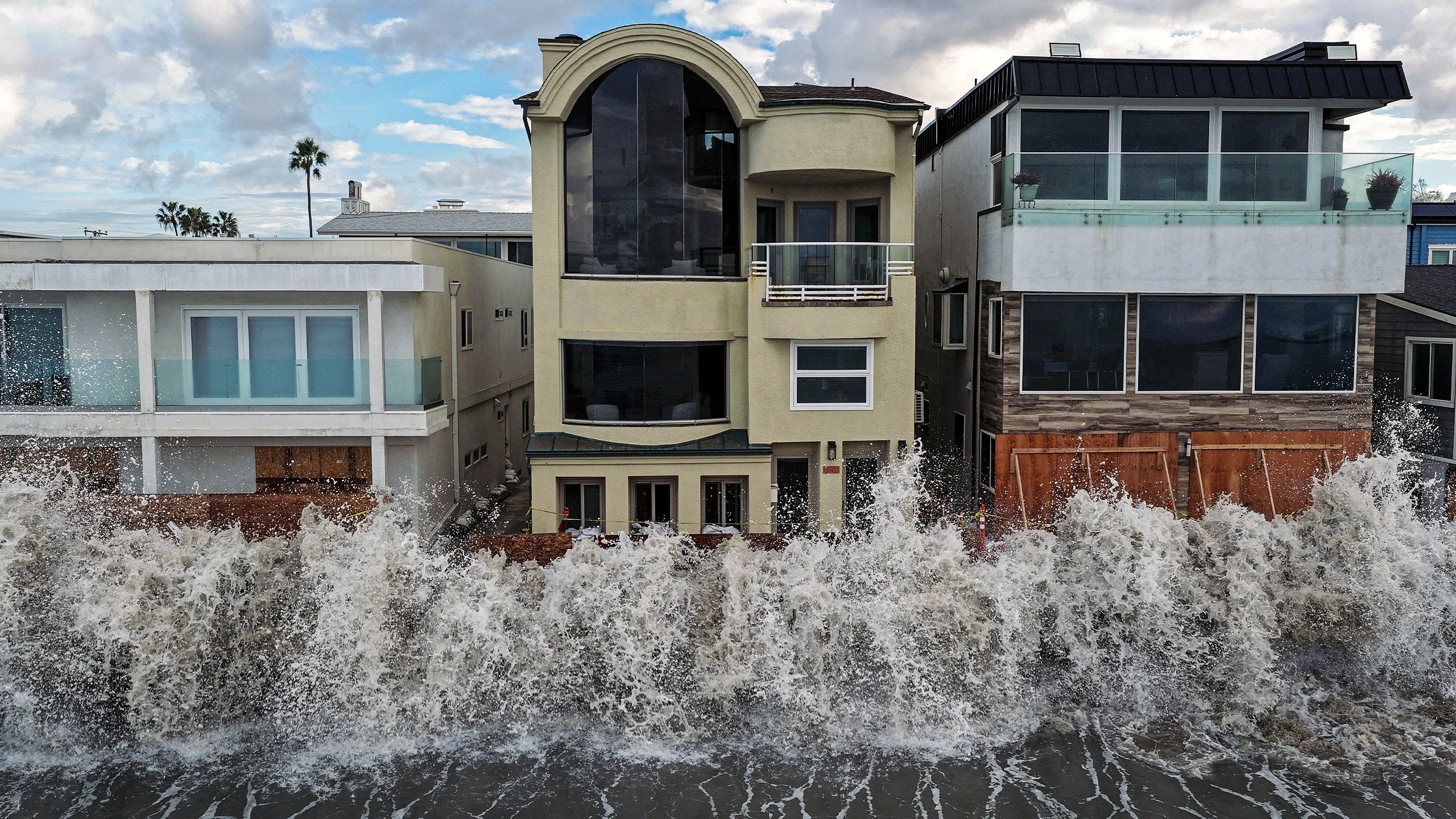 King tides slam homeowners on both coasts: See where residents are ...