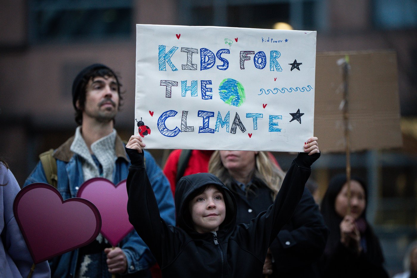 Meeting emission targets is policy, not science, professor tells youth ...