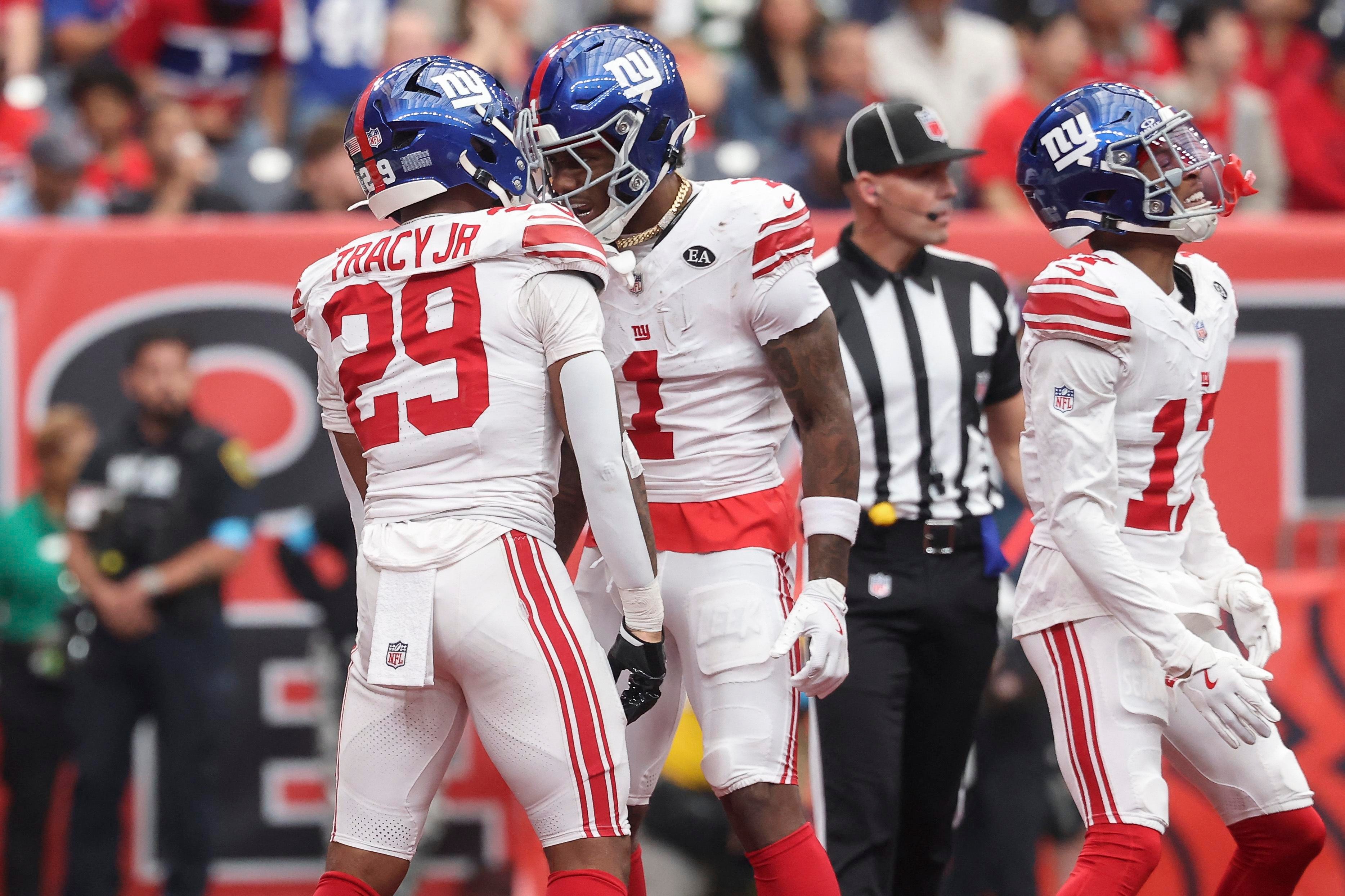 Giants roster moves: RB Tyrone Tracy to IR, RB Greg Derosiers signed
