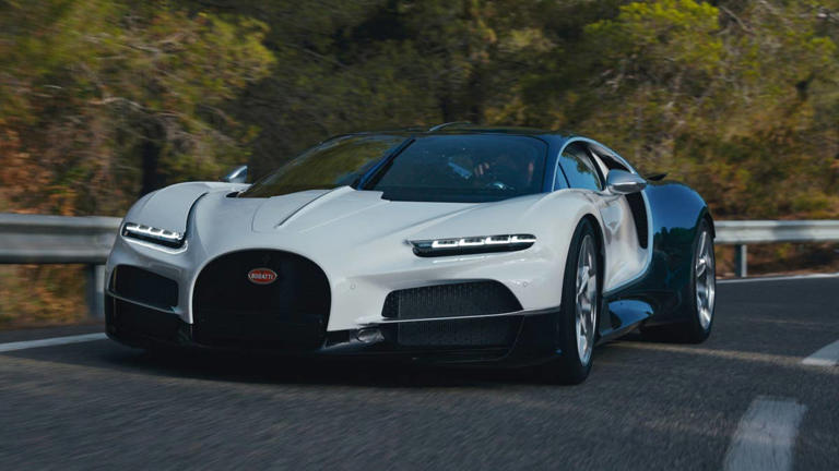Bugatti CEO says a manual, 986-HP Tourbillon is possible