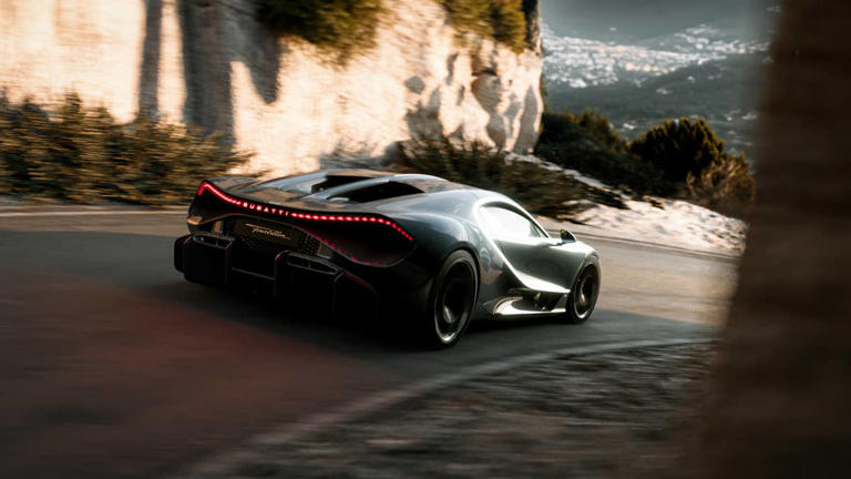 Bugatti CEO says a manual, 986-HP Tourbillon is possible
