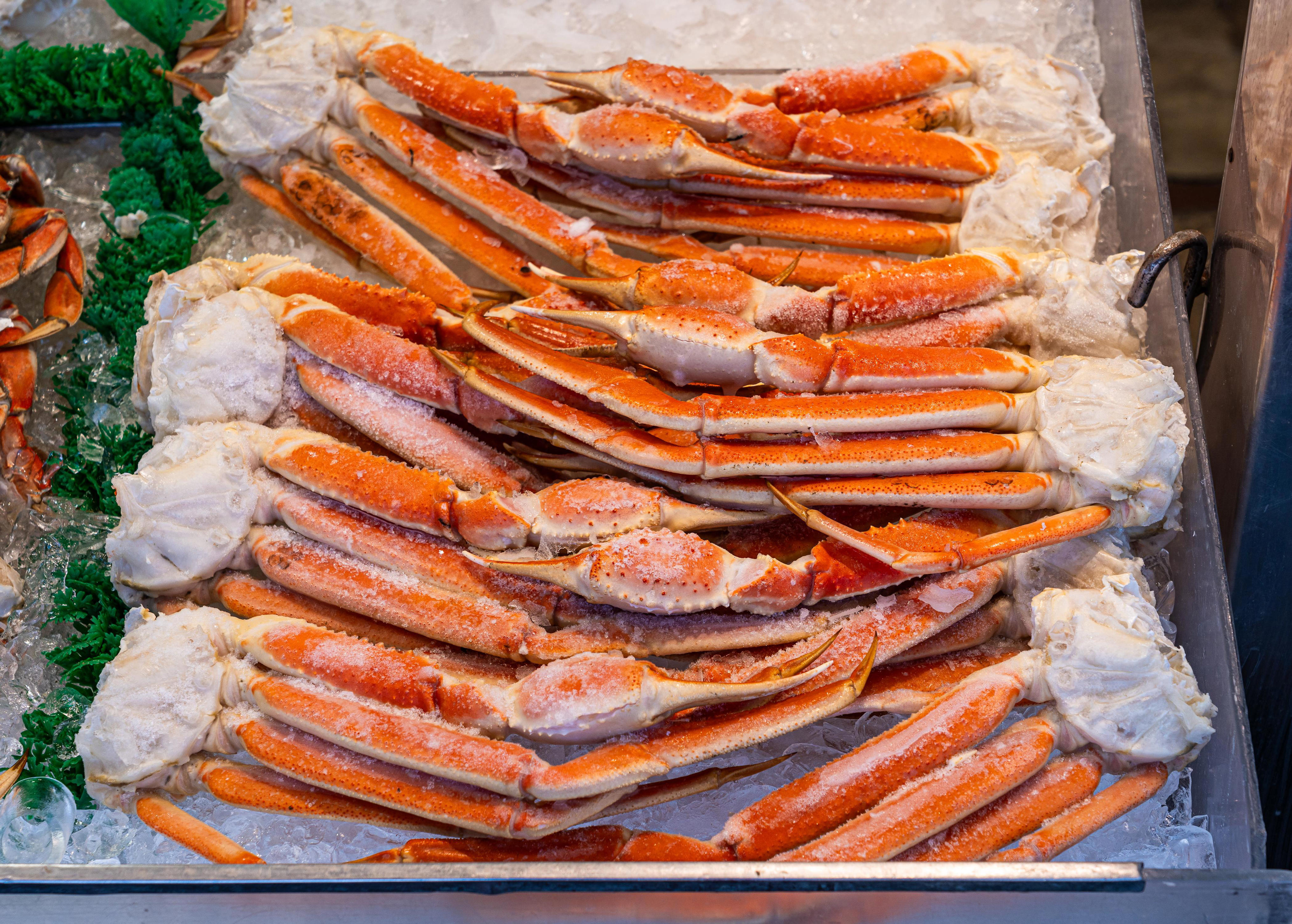 Thieves steal 3,000 pounds of crab legs in Philadelphia heist