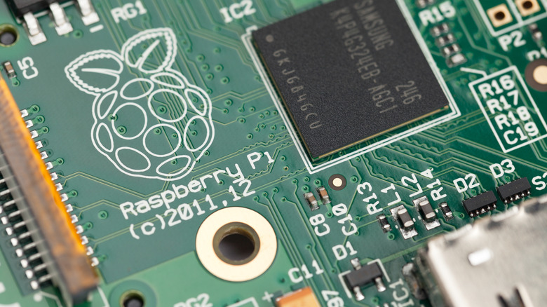 5 useful Raspberry Pi projects for your hangout space