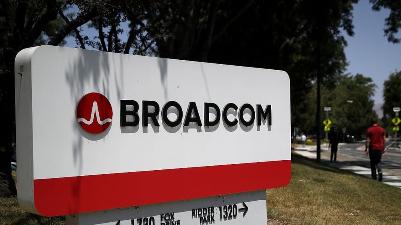 Broadcom upgraded by DA Davidson after Anthropic IPO filing — analyst ...