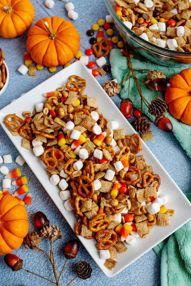 Sweet, salty, crunchy, and irresistible—this fall snack mix has it all!