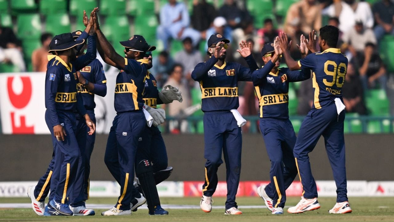 Dilshan Madushanka’s fifer helps Sri Lanka thrash Pakistan, eliminating ...