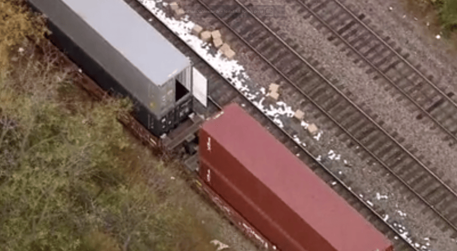 Thieves target freight train in Little Village, causing Metra delays