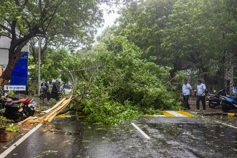 Cyclone Arnab's landfall process continues along Andhra coast
