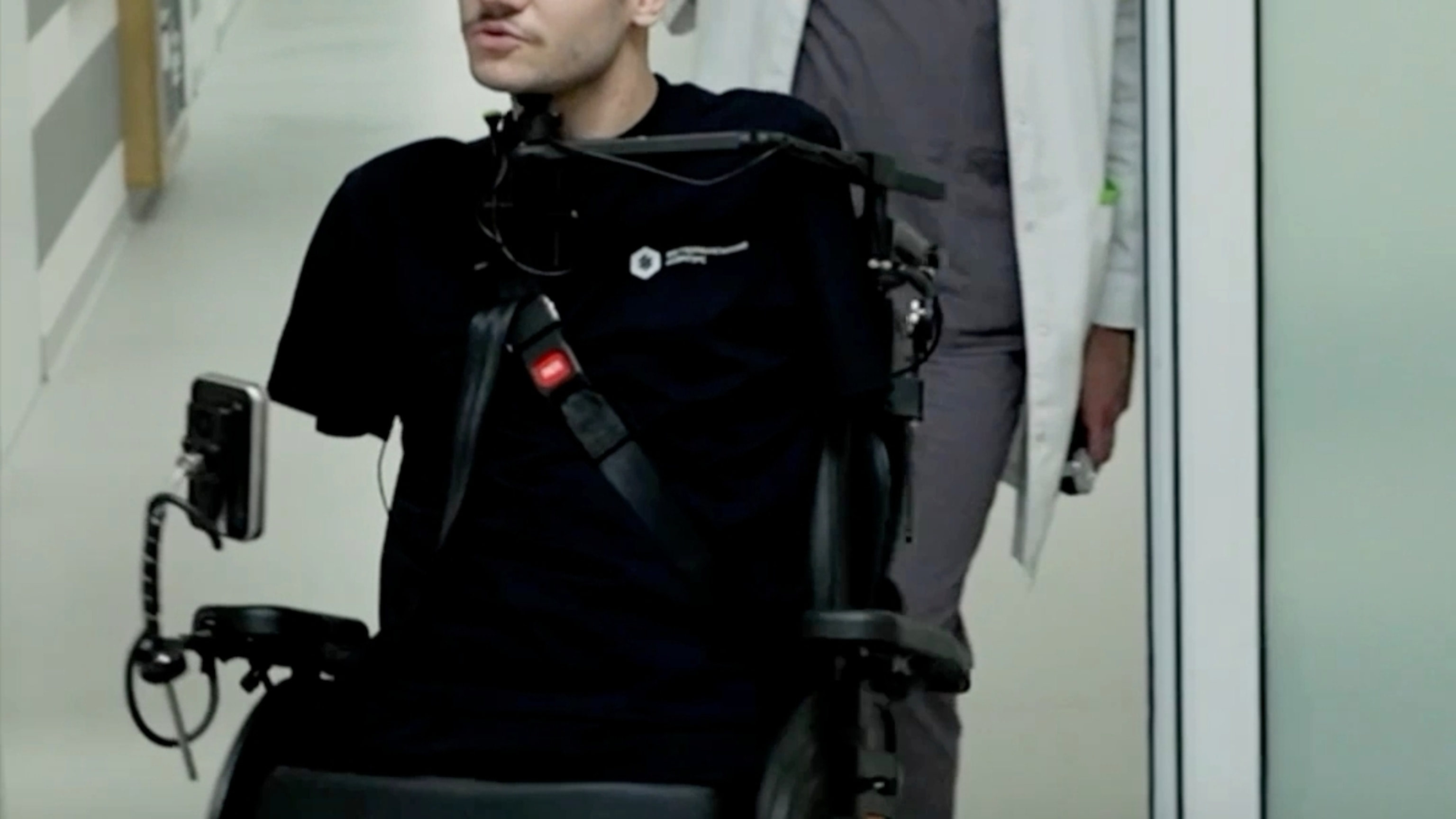 Ukrainian veteran who lost all his limbs trains to fly drones with this ...