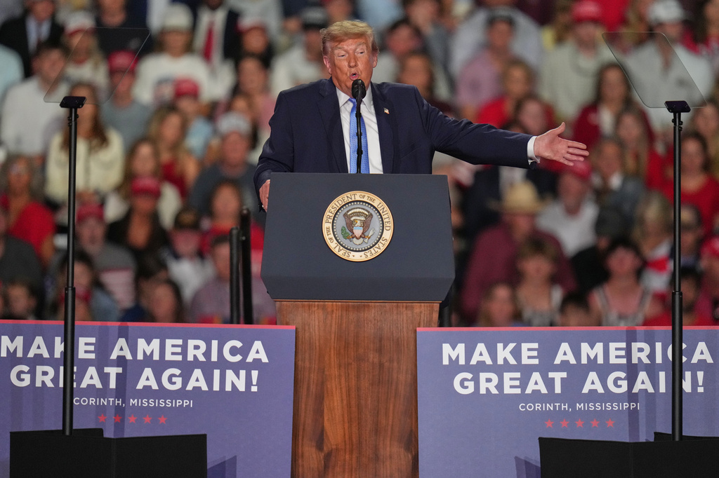 Trump unveils plan to loosen methane rules for oil and gas industry