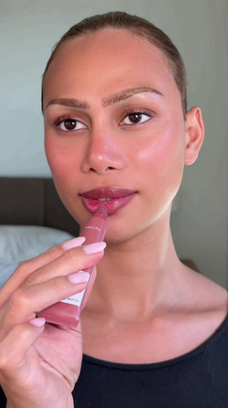 Simple natural makeup look