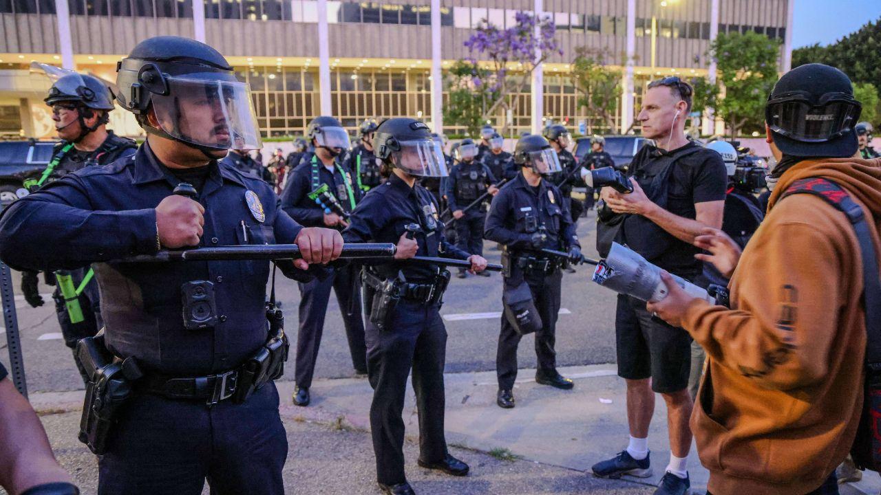New poll finds overwhelming majority of Americans have negative view ...