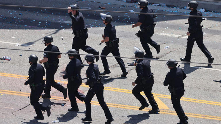 New poll finds overwhelming majority of Americans have negative view ...