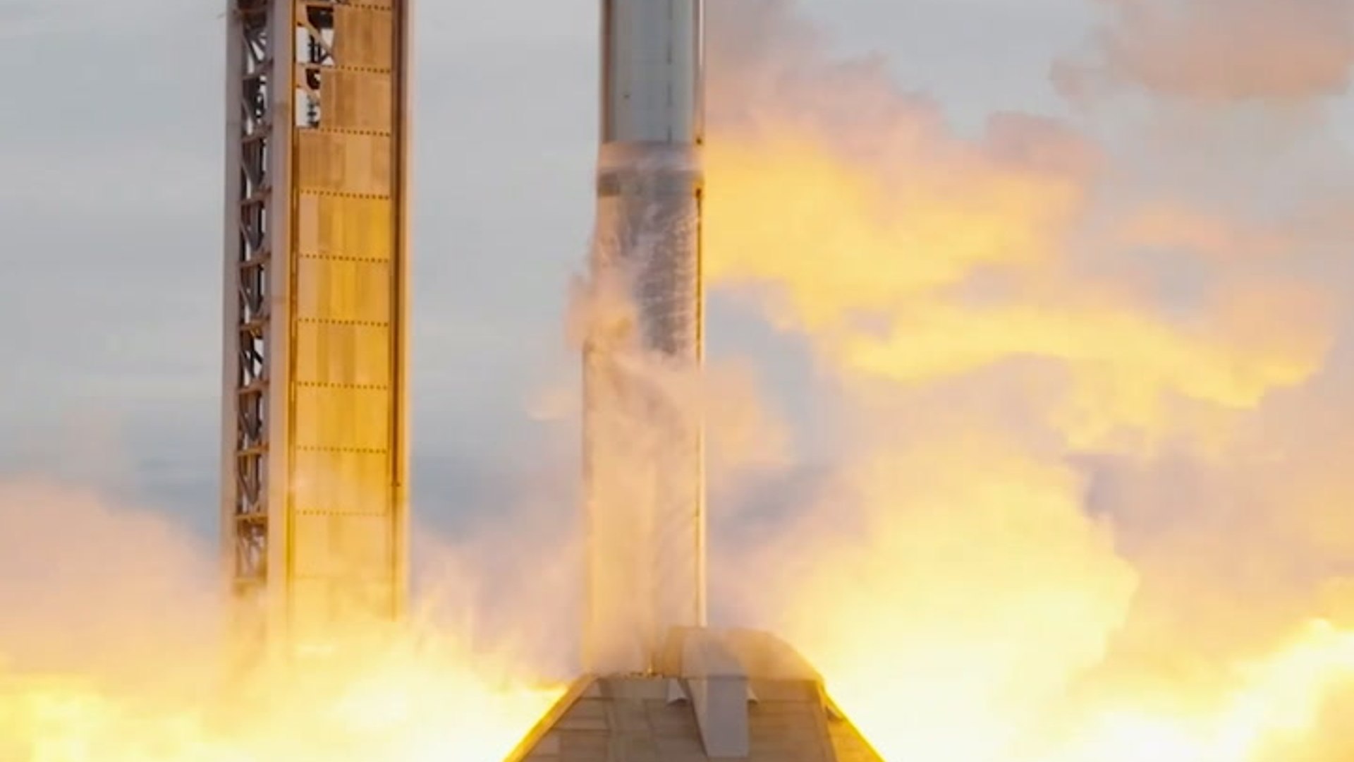 SpaceX Starship booster ignites in massive static fire test for flight 15