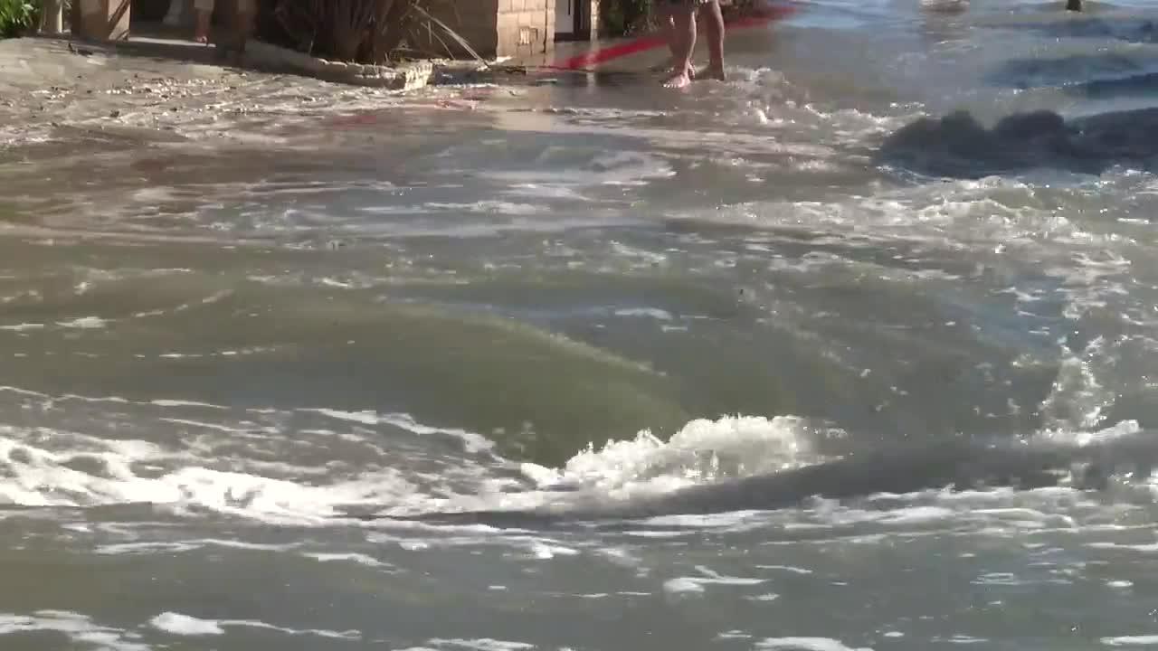 Record high tides hit San Diego beaches
