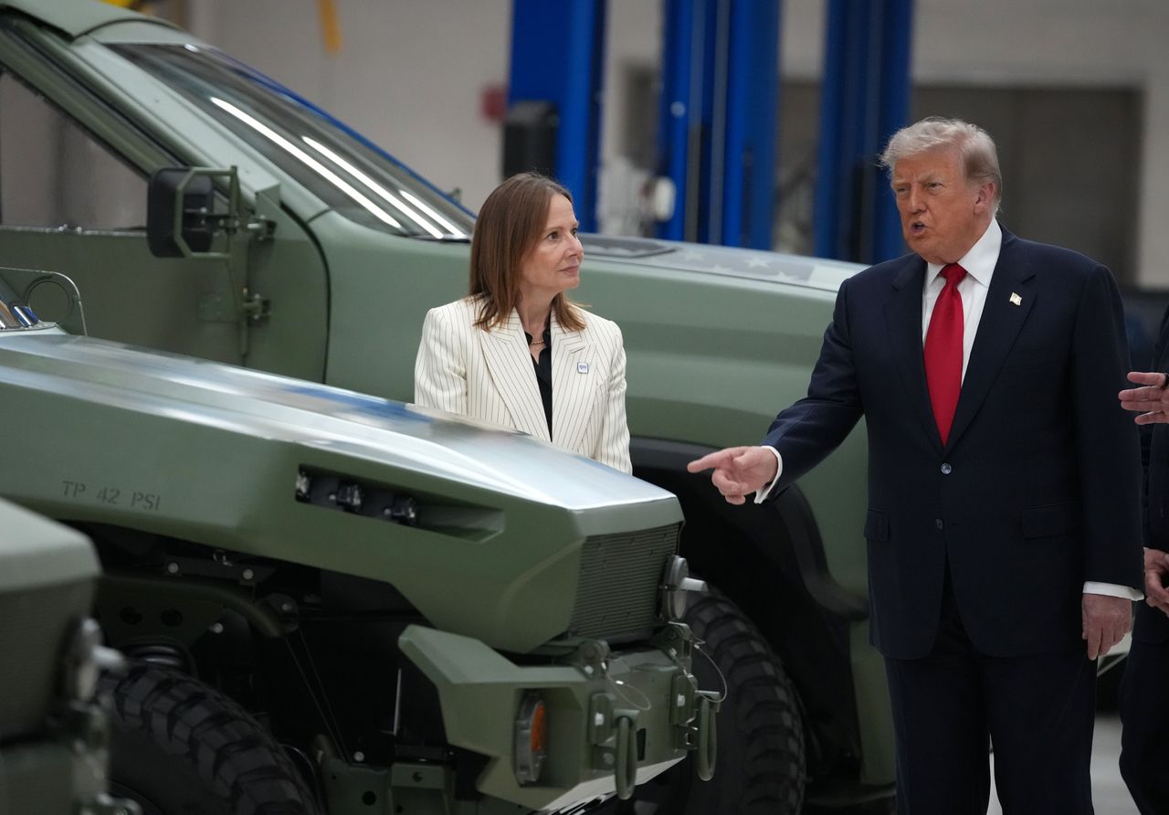 GM stock jumps 6% on hybrid SUV plans and Nasdaq switch