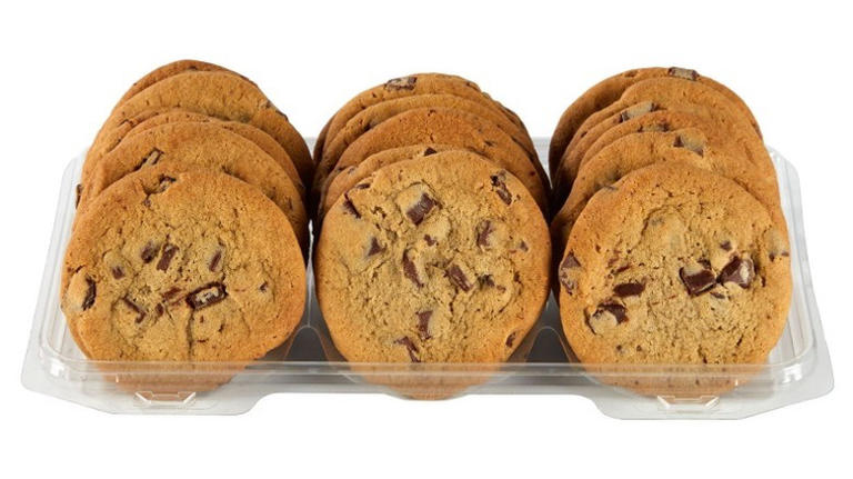 15 chocolate bakery items we spotted at Sam's Club