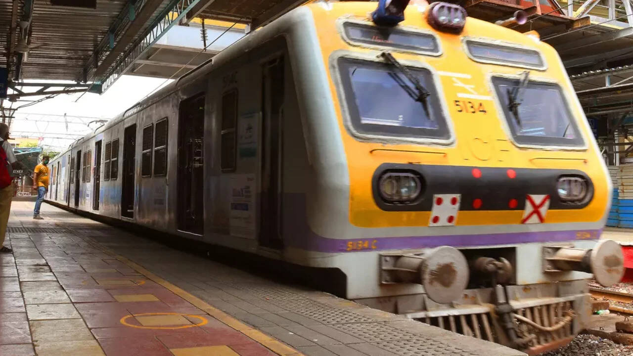 Mumbai local disruption row: Central Railway weighs end to staff-only ...