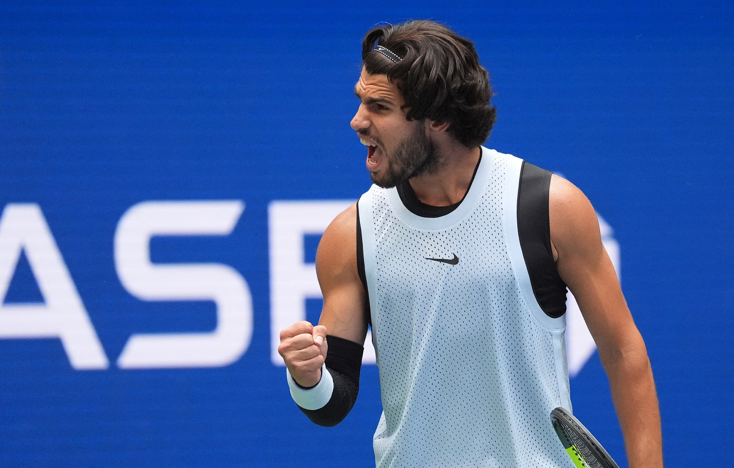 Carlos Alcaraz survives in dramatic tie-break to open Vienna Open against Karen Khachanov