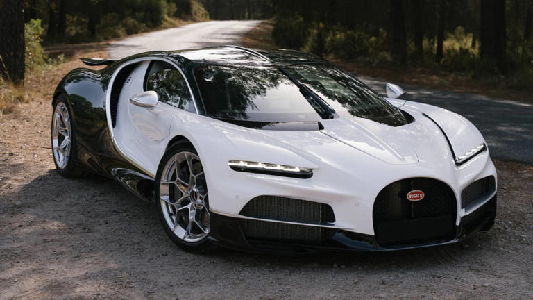 Bugatti CEO says a manual, 986-HP Tourbillon is possible