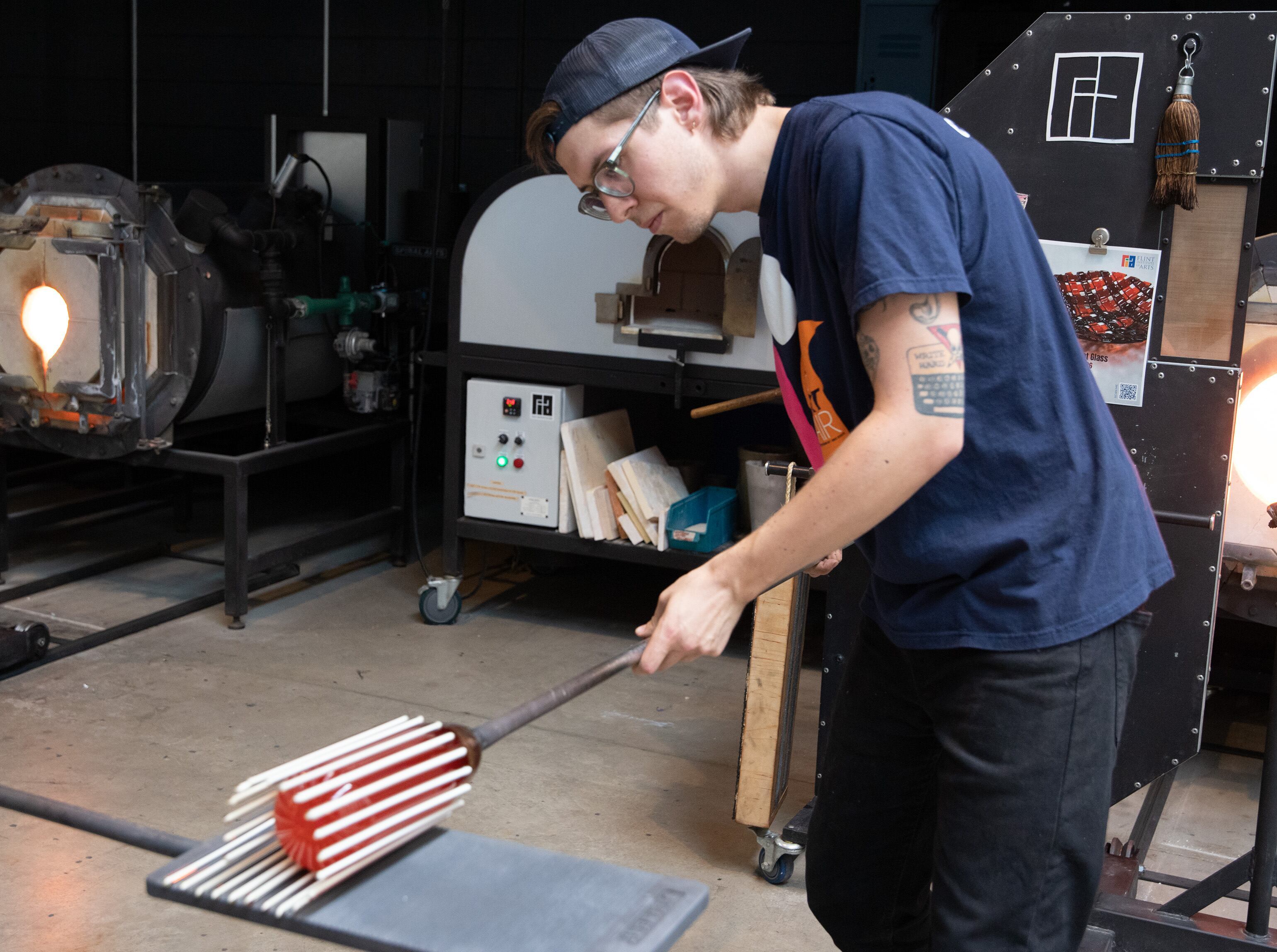Flint Institute of Arts offering free glassblowing demos every weekend