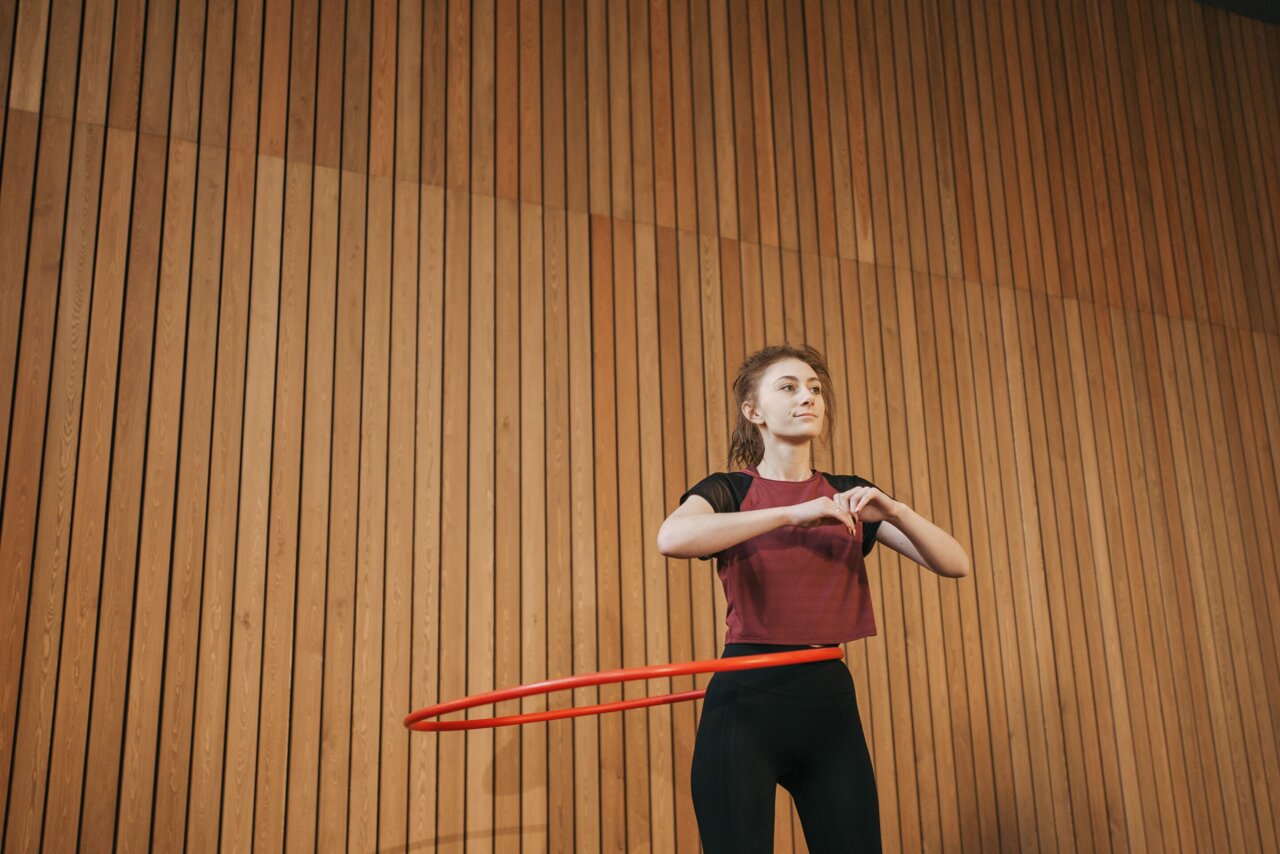 Decoding the loopy physics of hula hooping with high-tech earthquake ...