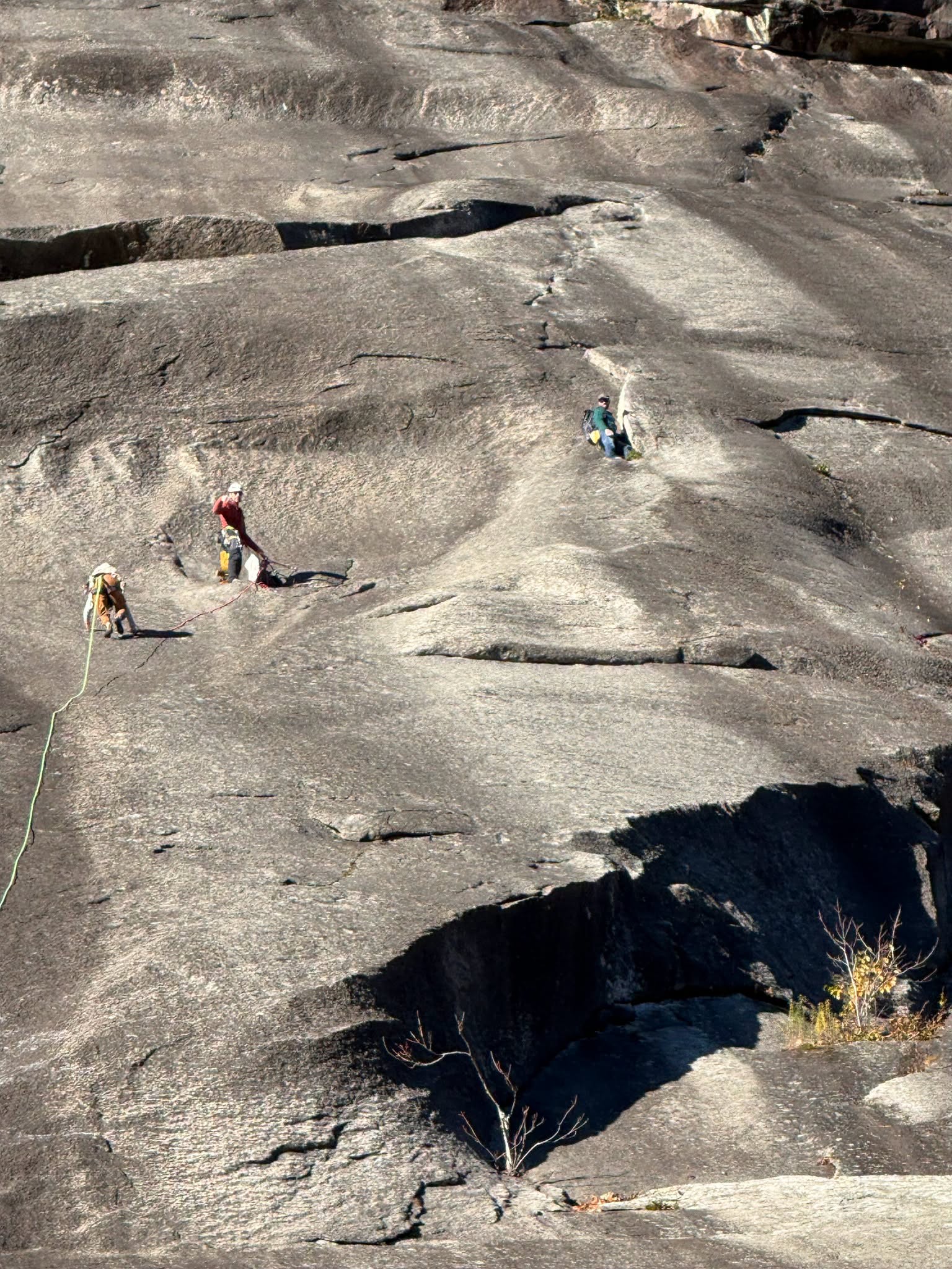 A rock climber with no ropes found himself on an NH cliff no longer ...