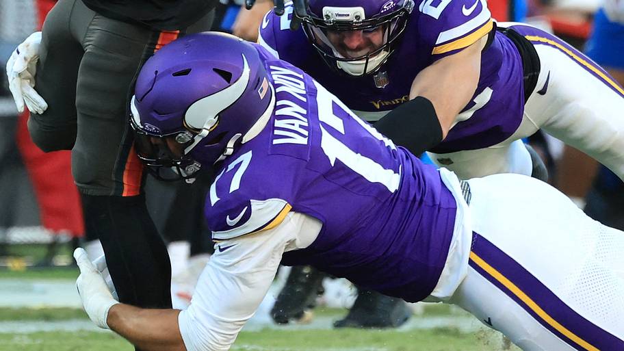 Rewarding Kyle Van Noy should be among Vikings' priorities after week 7