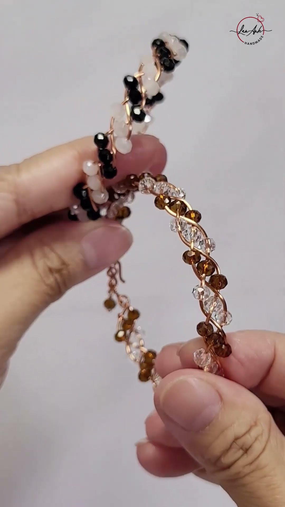 DIY multi-layered spiral wrap bracelet | Easy memory wire jewelry tutorial