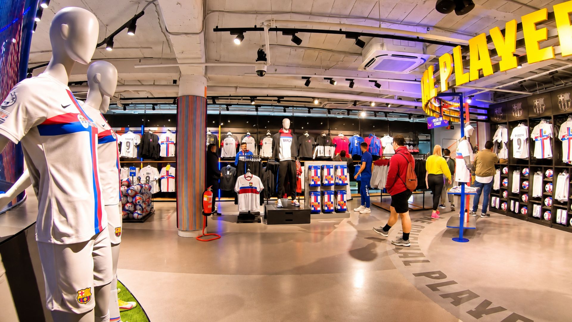 Inside FC Barcelona's official megastore at Camp Nou (4K)