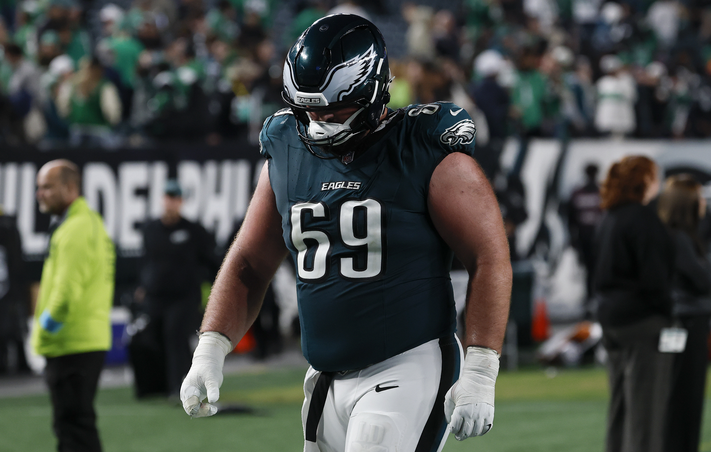 How the Eagles should approach the NFL trade deadline | Best of Uncovering the Birds