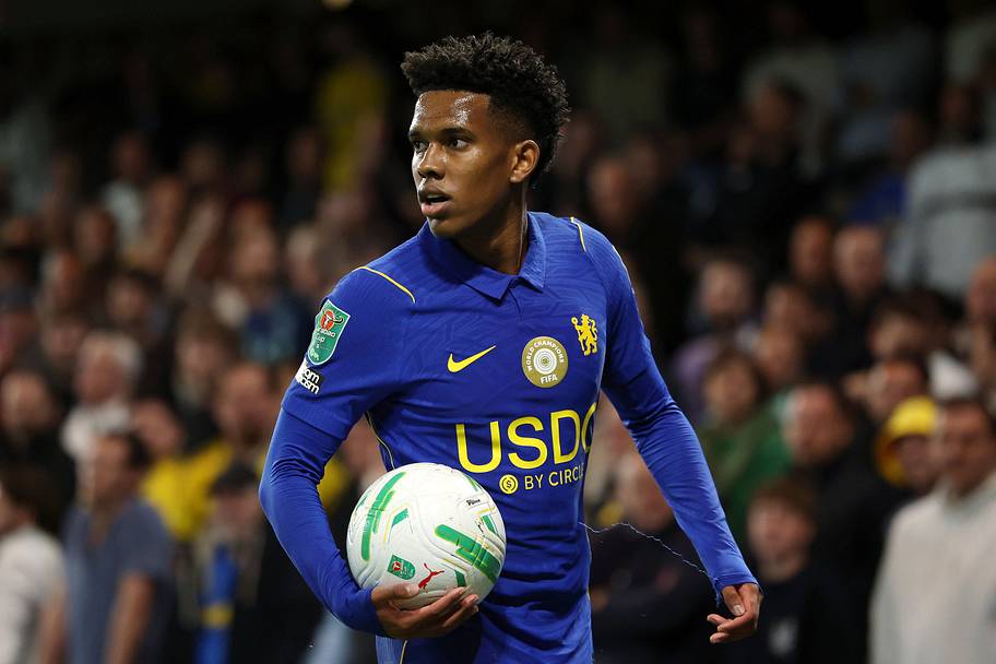 Transfer rumors: Fernandes to leave Man Utd in January; Real Madrid set ...