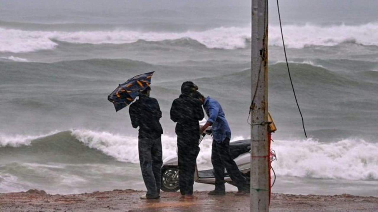Andhra Pradesh, Telangana weather latest update: Low-pressure system to ...