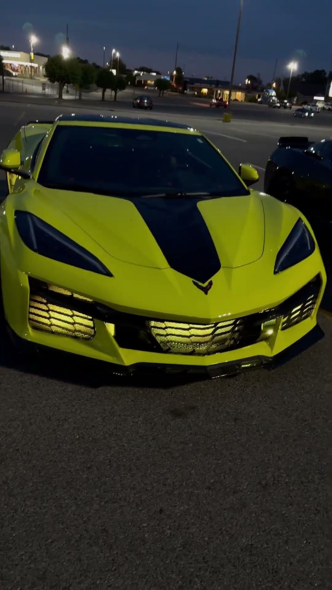 Custom LED setup on a C8 Corvette Z06 looking wild!