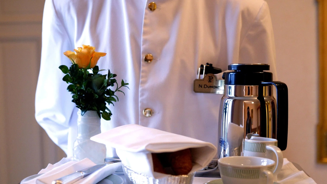 Hotels refine room service for comfort and personalization