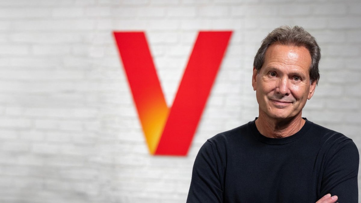 Verizon reports strong Q3, raises expectations, and announces 1-gig FWA service