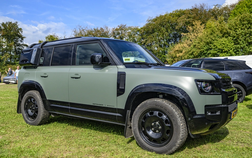 Land Rover Defender 110 now locally built, price cut up to Rs 34 lakh