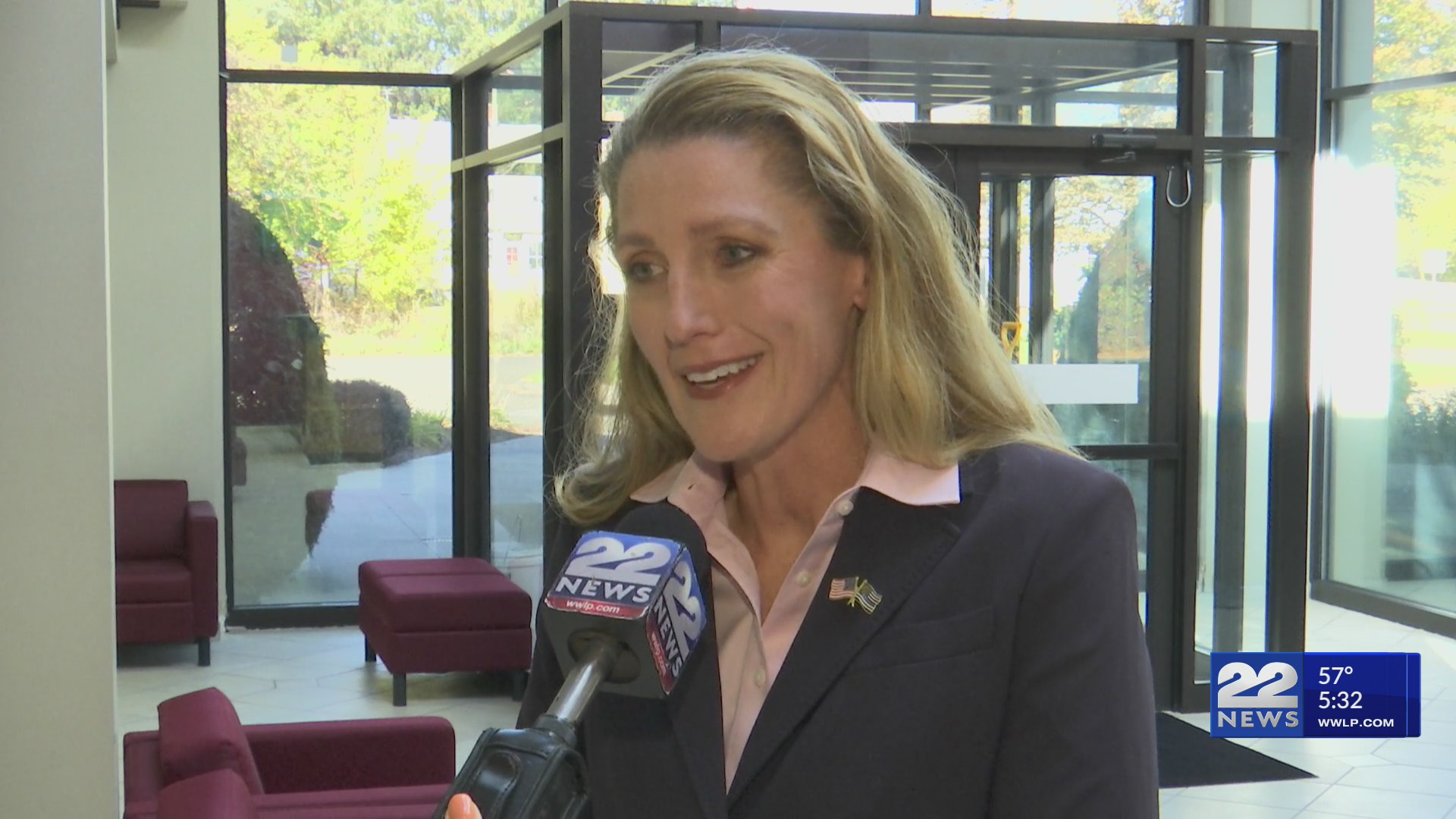 Republican treasurer candidate Elizabeth Dionne calls for transparency ...