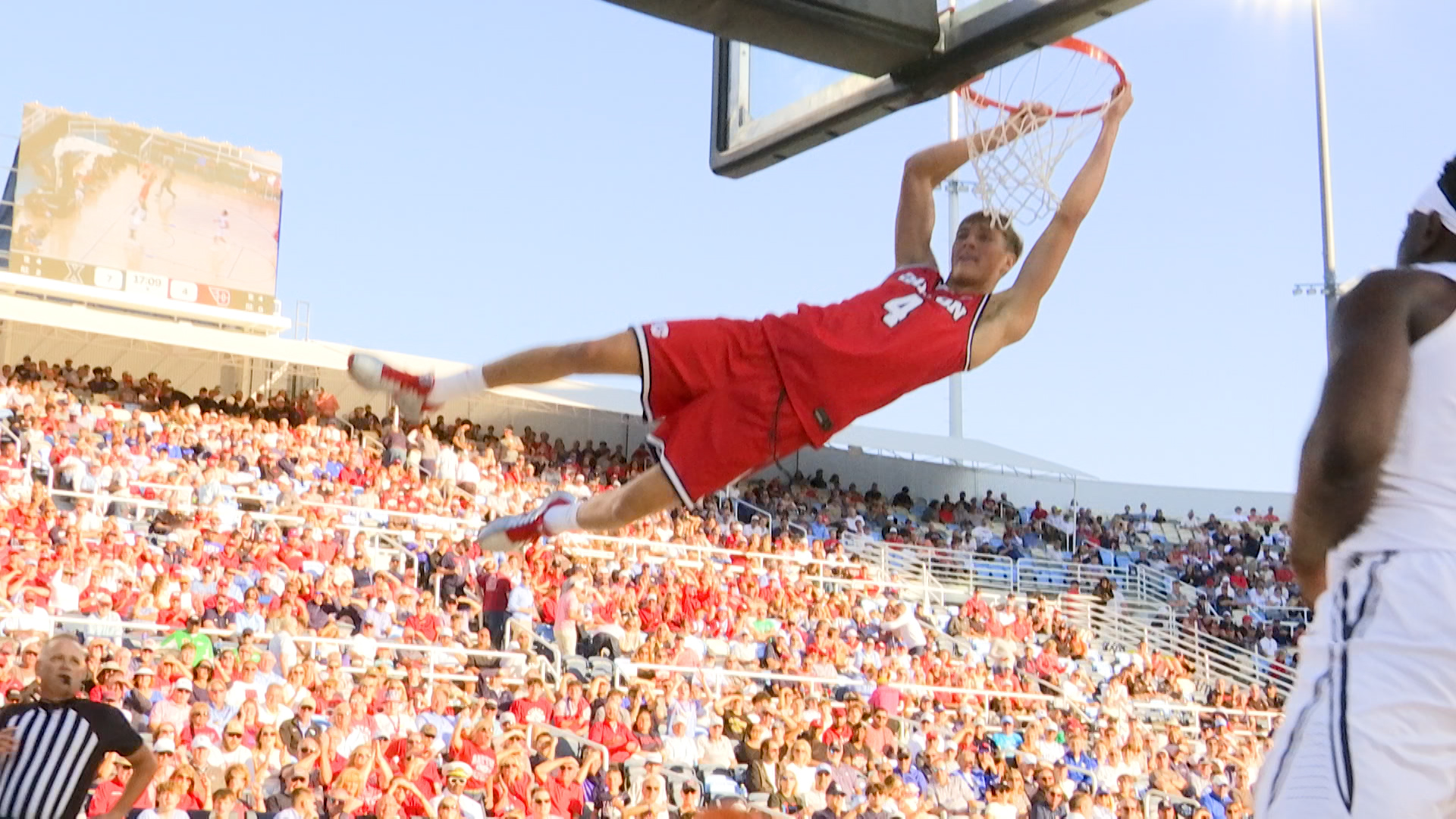 One-on-one with Dayton Flyers freshman guard Aiden Derkack