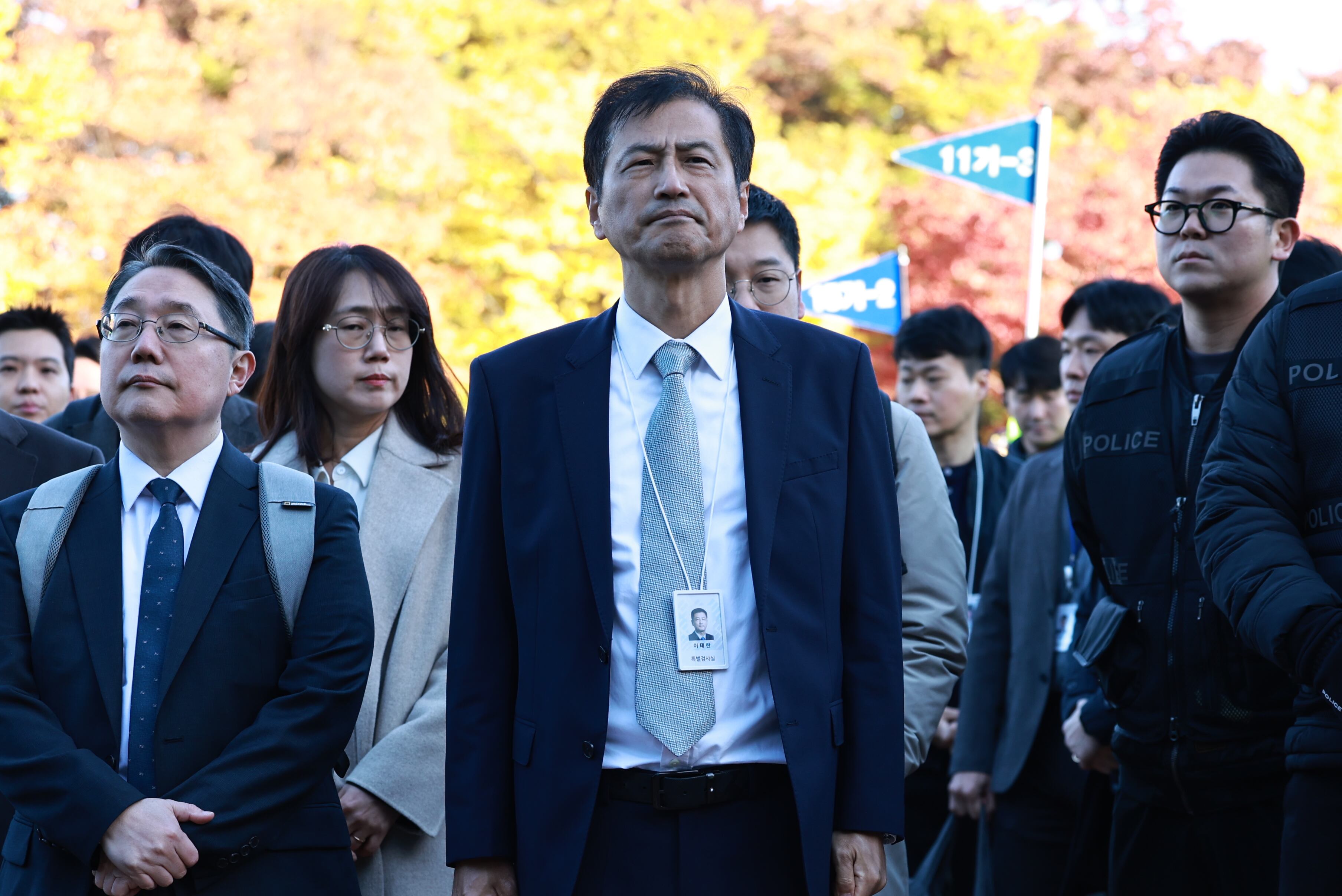 Special prosecutor Lee's team begins ballot verification