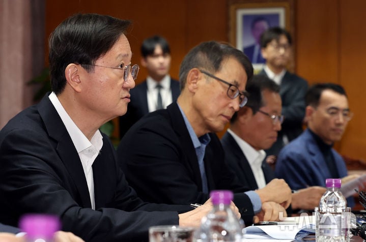FSS governor stresses transparent CEO succession for financial affiliates