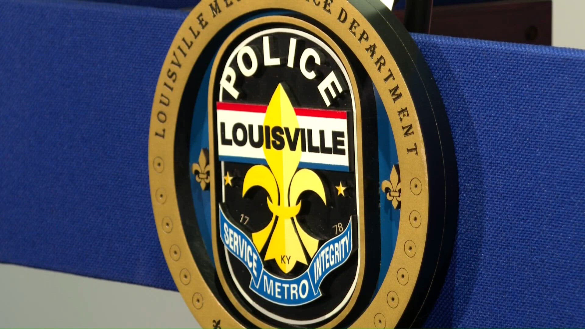Licensed psychologists can now watch LMPD body cameras in real time ...