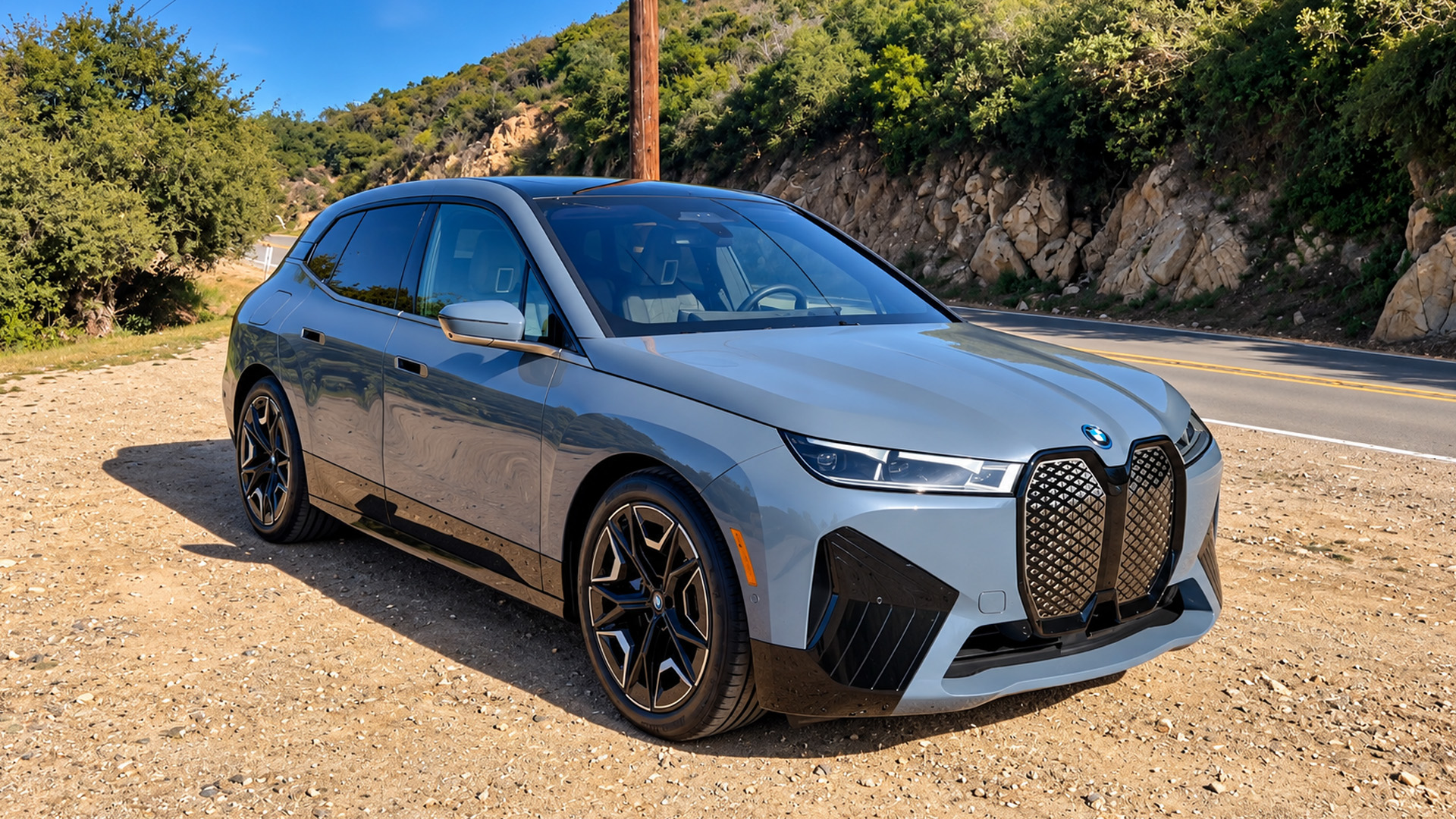 Top 5 features that make the new electric BMW iX stand out