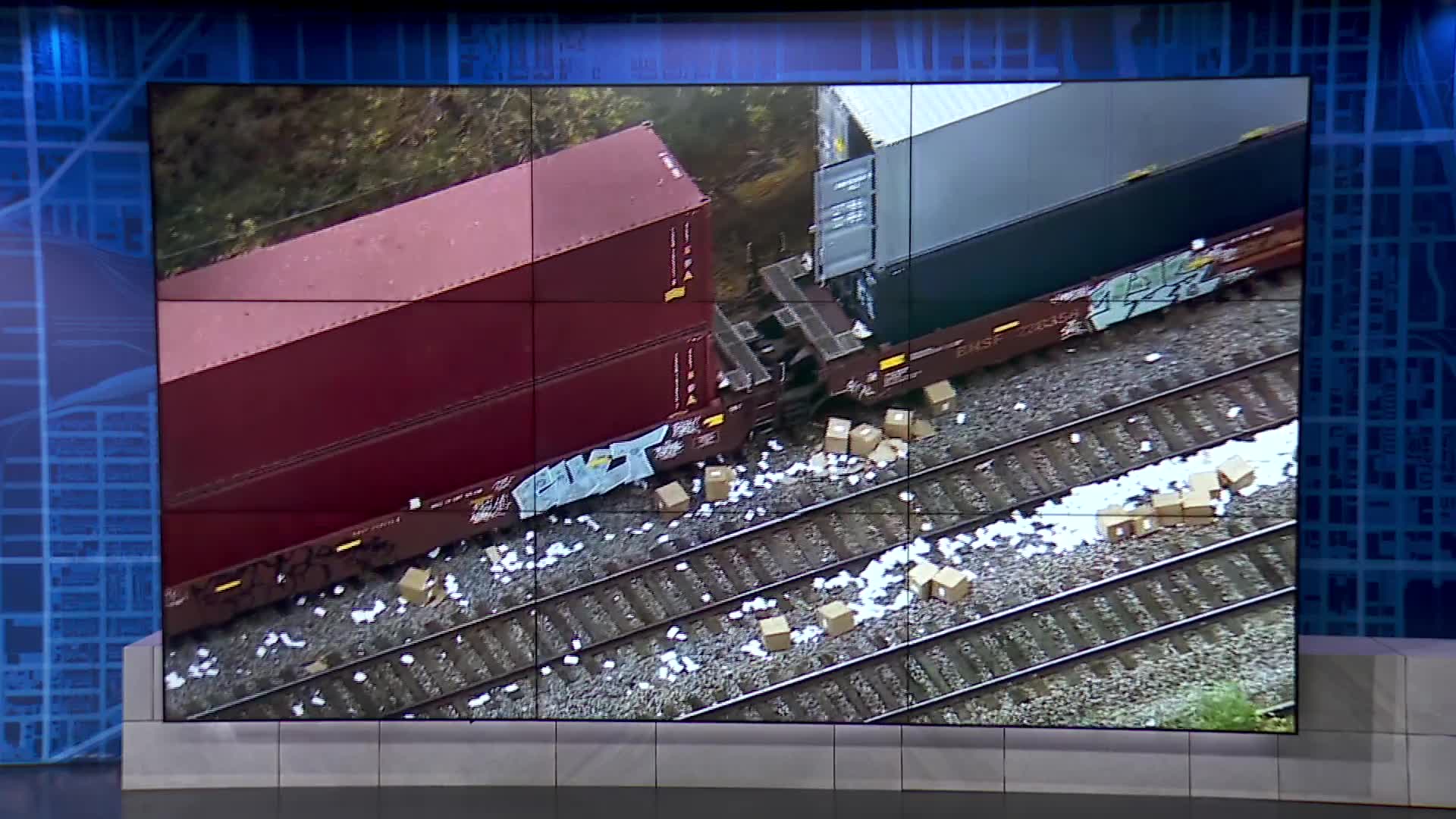 Thieves target freight train in Little Village, causing Metra delays