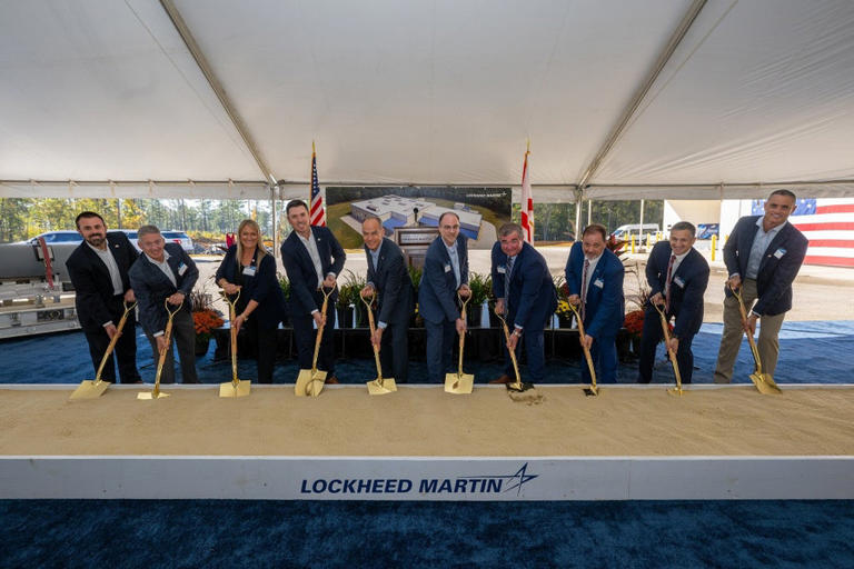 Lockheed wins $694M US Air Force contract; plans Patriot facility in Poland